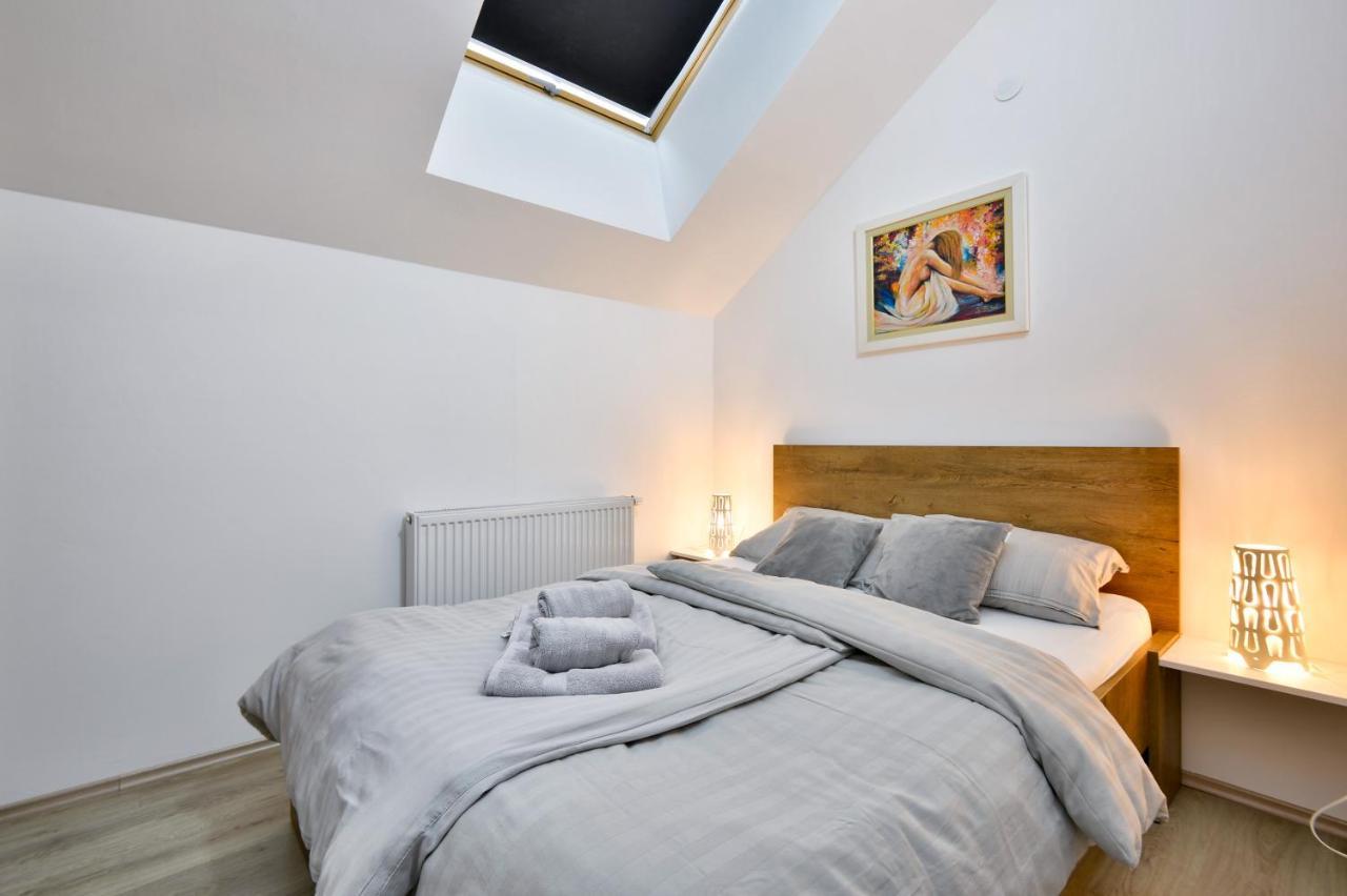 Florek & Florica Apartment Krizevci ภายนอก รูปภาพ