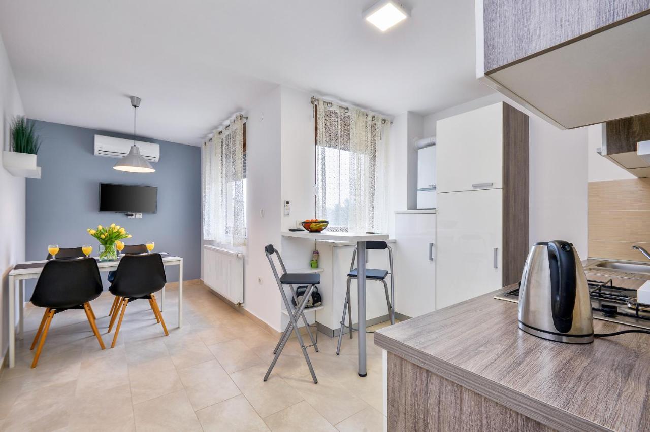 Florek & Florica Apartment Krizevci ภายนอก รูปภาพ