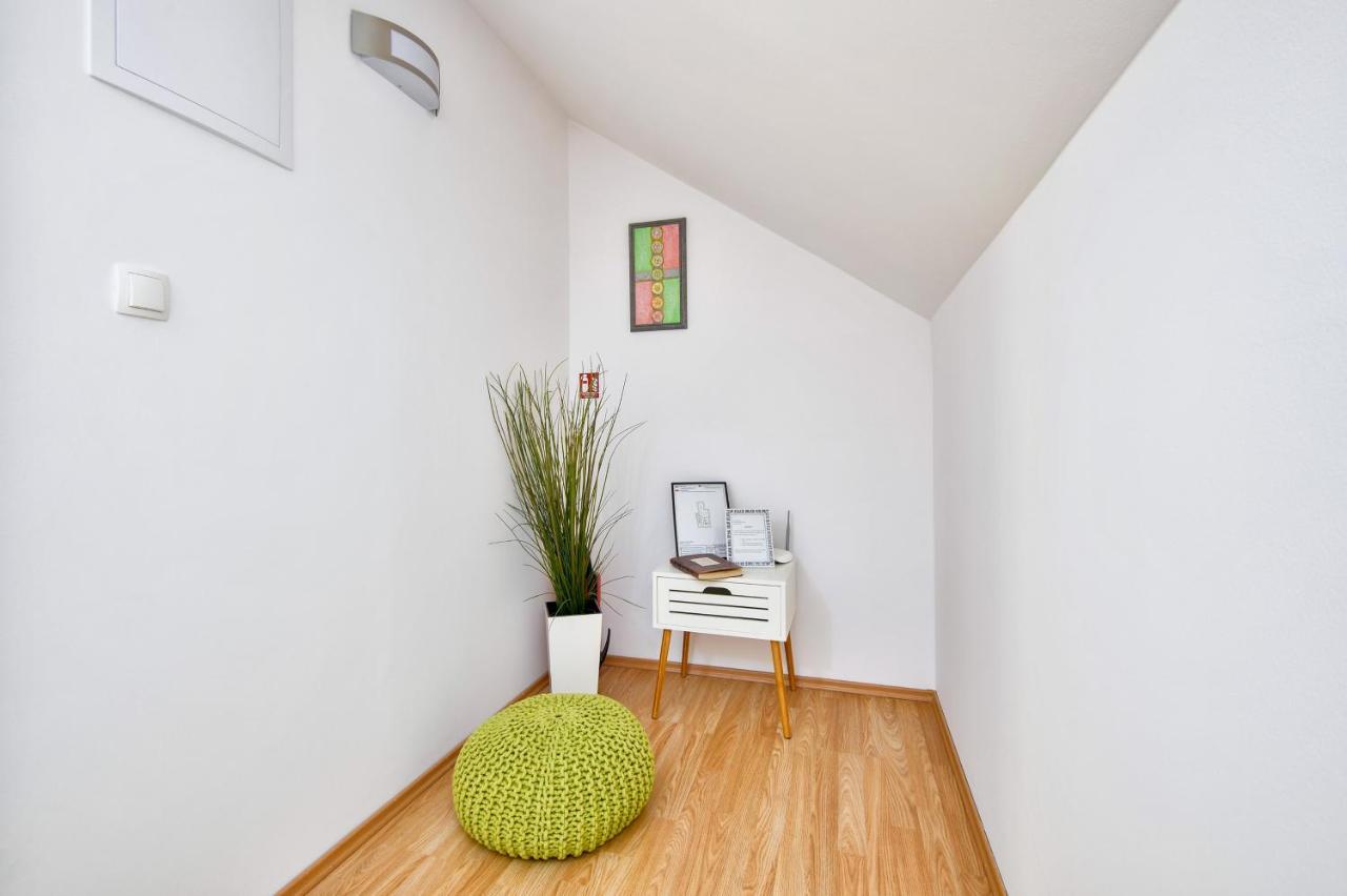 Florek & Florica Apartment Krizevci ภายนอก รูปภาพ