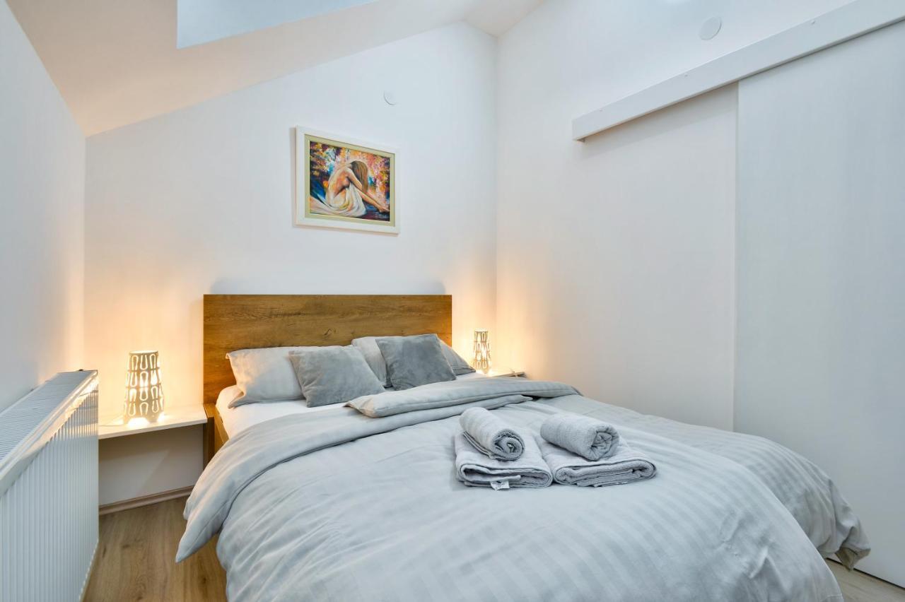 Florek & Florica Apartment Krizevci ภายนอก รูปภาพ